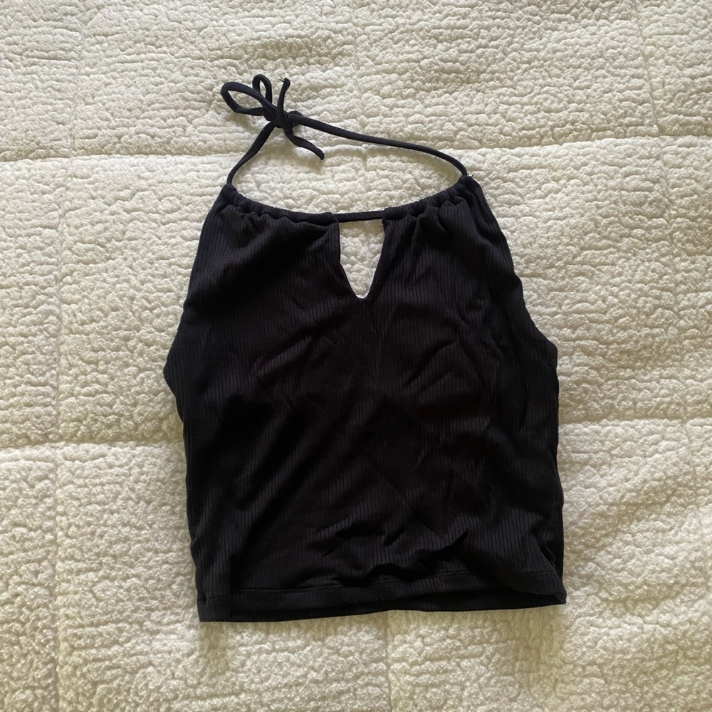 Aritzia Wilfred Free Size S Keyhole Black Halter Crop Top